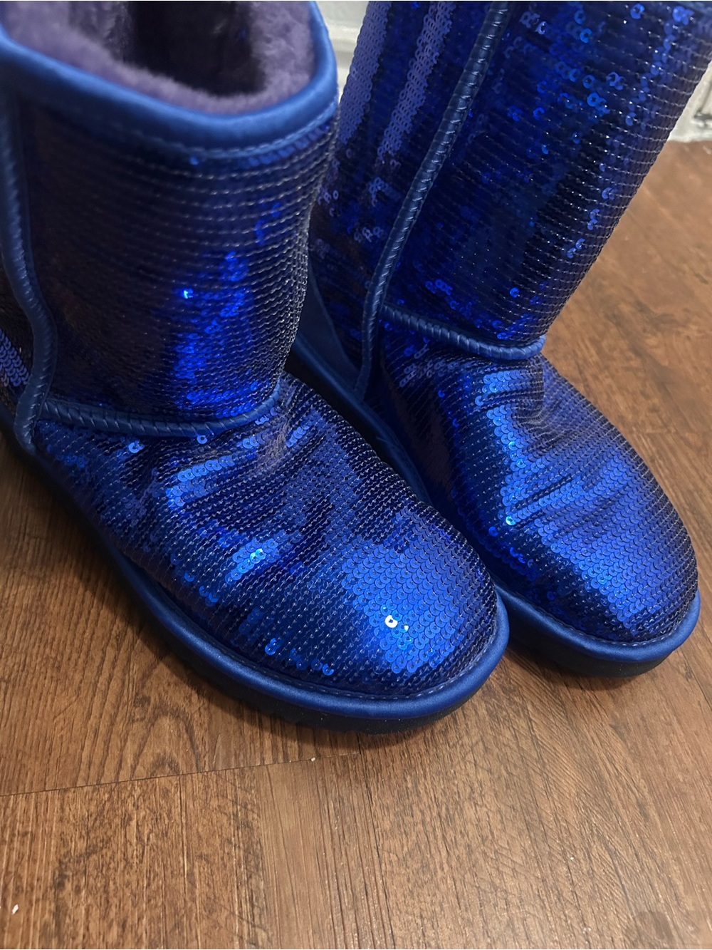 Women’s UGG Blue Sequin Boots Size 7 Excellent Condition